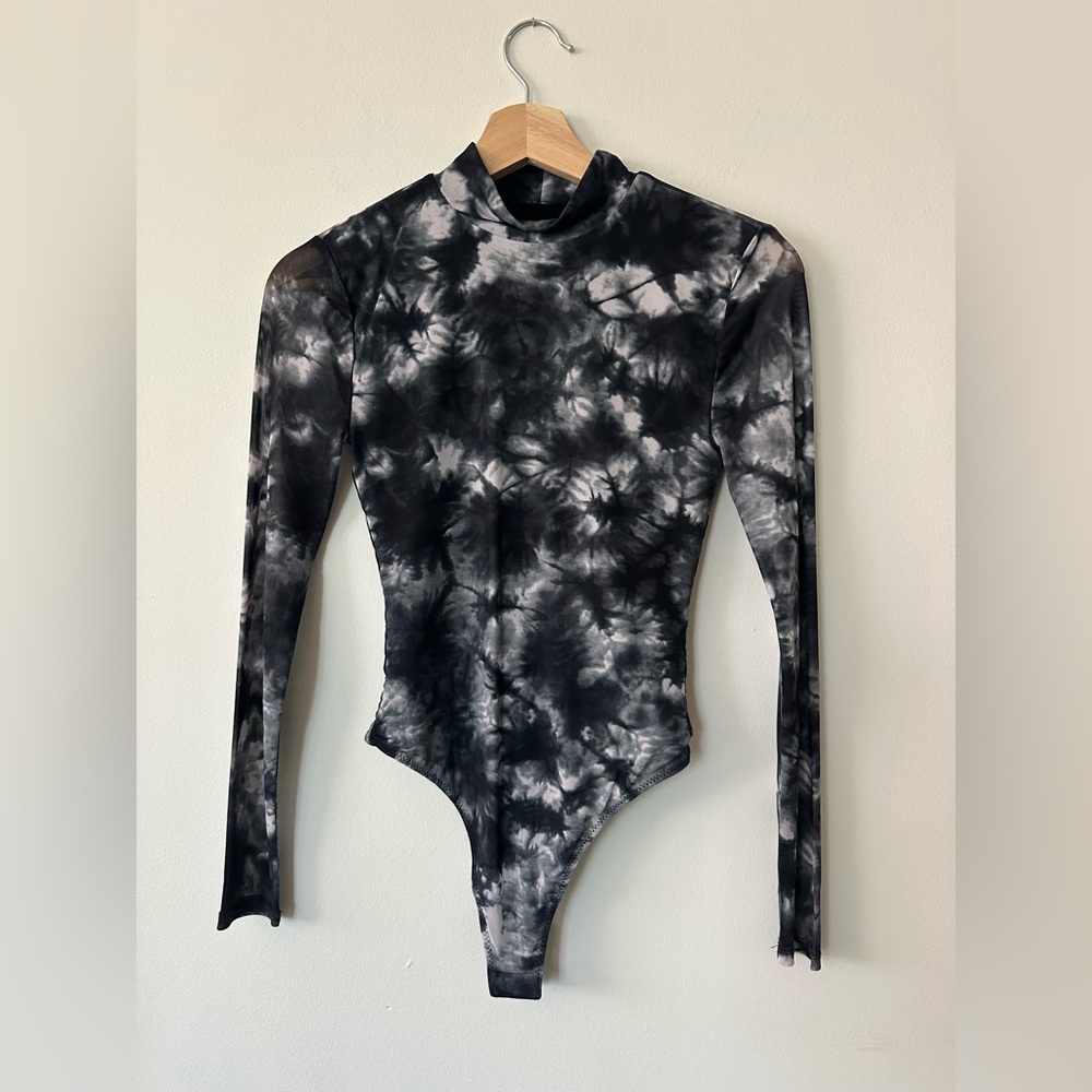 h:ours Charcoal and Black Bodysuit - Picture 3 of 4